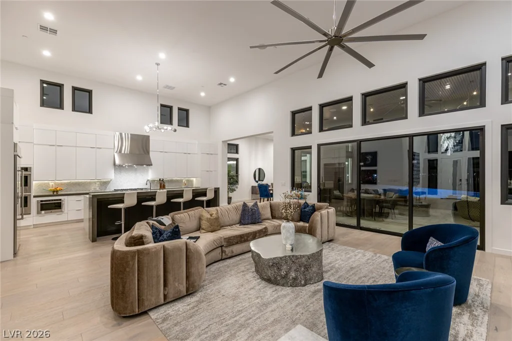 10843 White Clay, Las Vegas, NV 89135