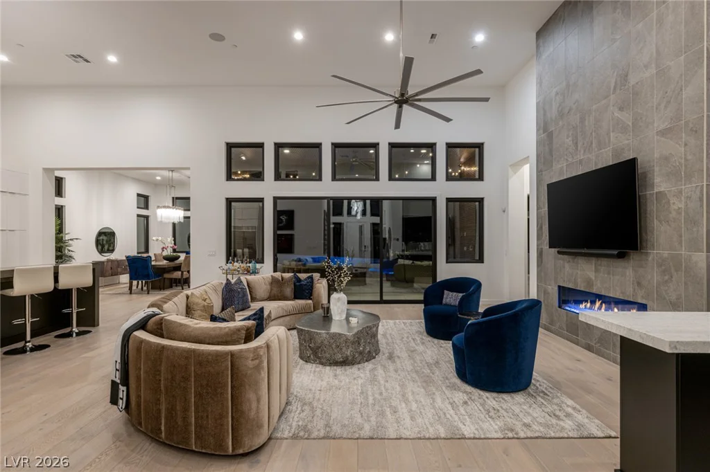 10843 White Clay, Las Vegas, NV 89135