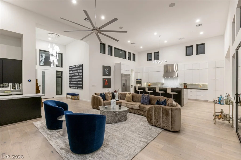 10843 White Clay, Las Vegas, NV 89135