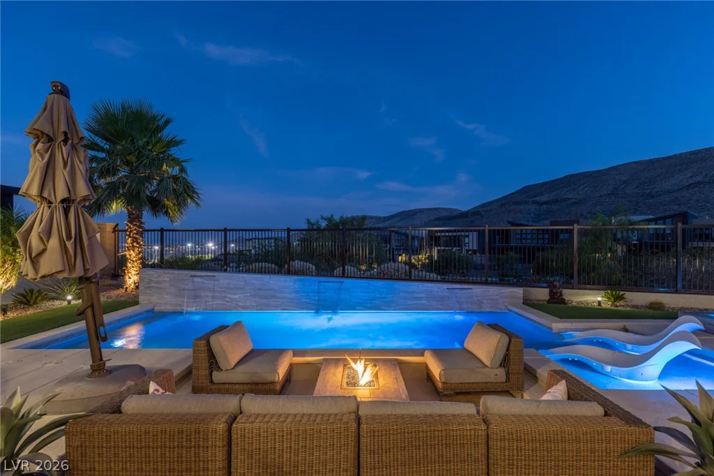 10843 White Clay, Las Vegas, NV 89135