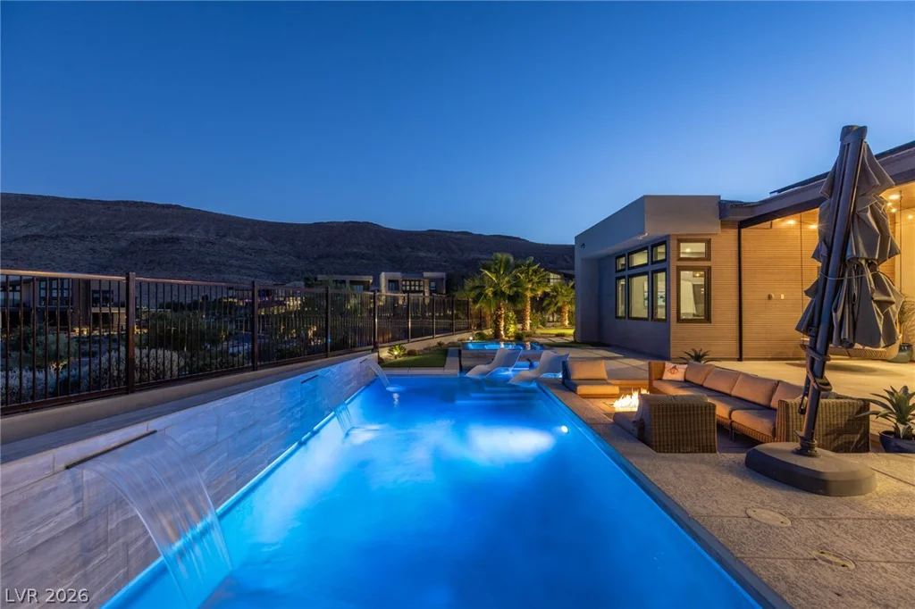 10843 White Clay, Las Vegas, NV 89135