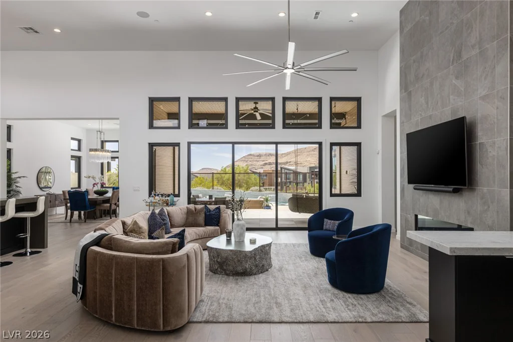 10843 White Clay, Las Vegas, NV 89135