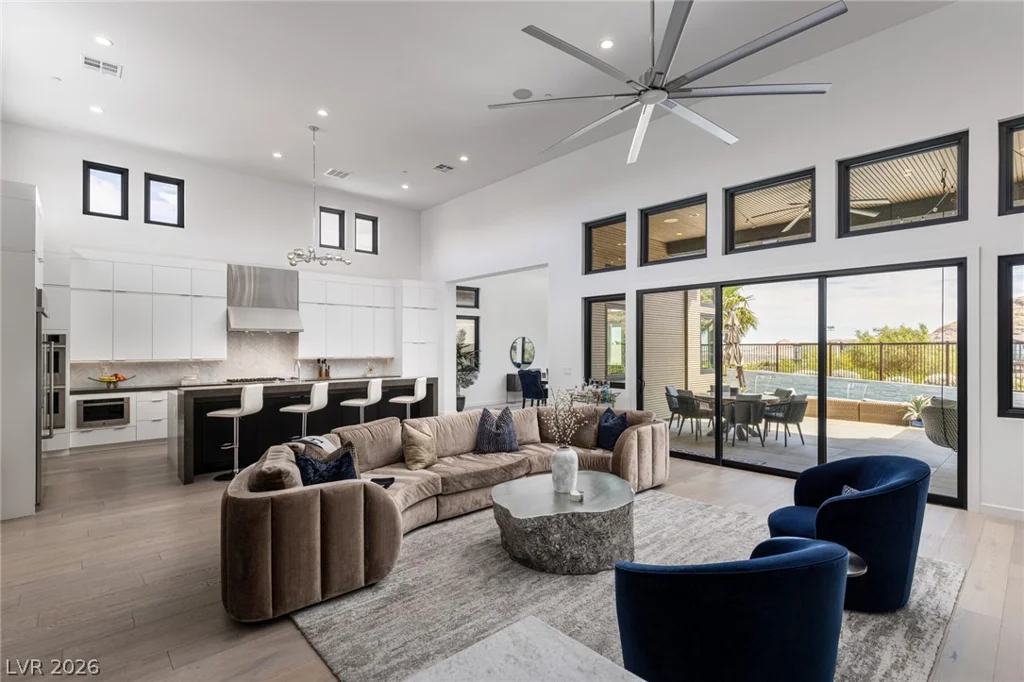 10843 White Clay, Las Vegas, NV 89135