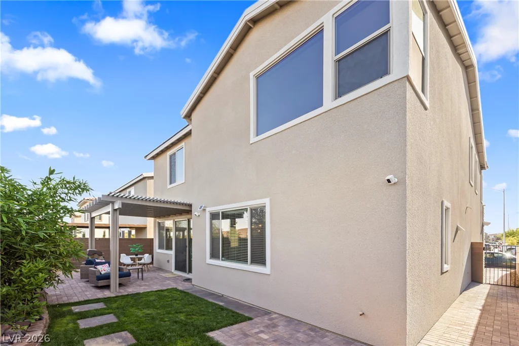 6836 Pacific Robin, North Las Vegas, NV 89084