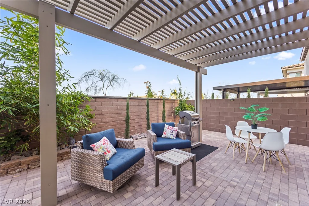 6836 Pacific Robin, North Las Vegas, NV 89084
