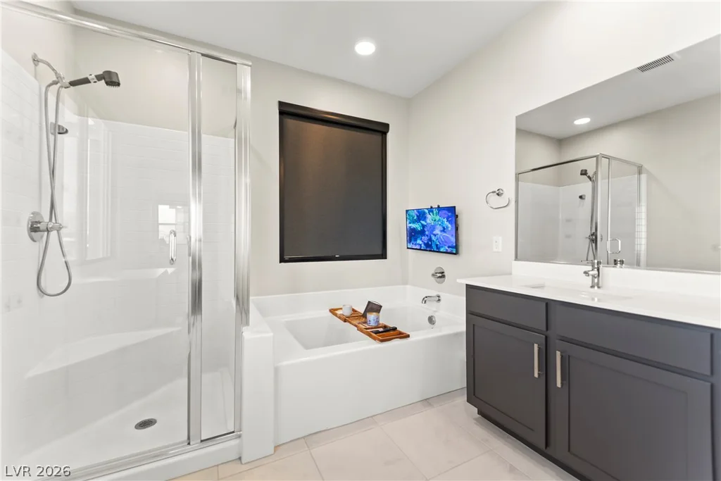 6836 Pacific Robin, North Las Vegas, NV 89084