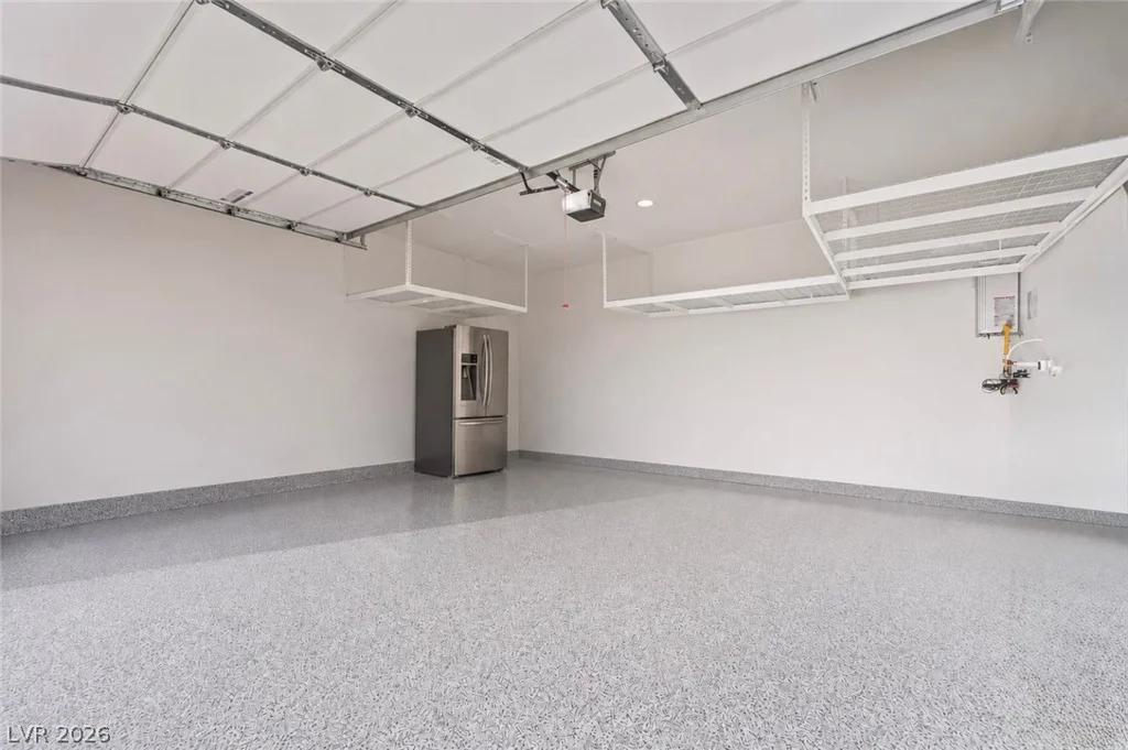 6836 Pacific Robin, North Las Vegas, NV 89084