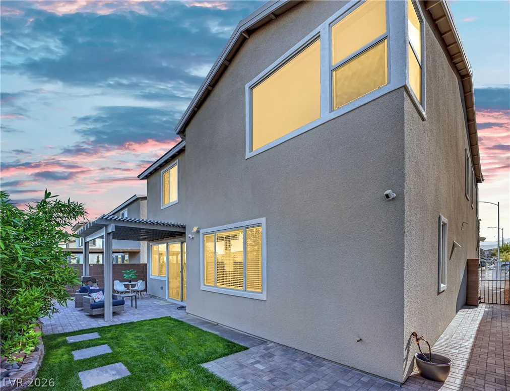 6836 Pacific Robin, North Las Vegas, NV 89084