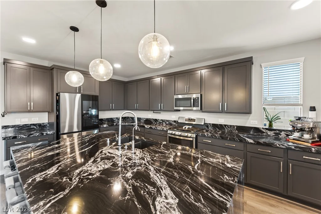 6836 Pacific Robin, North Las Vegas, NV 89084