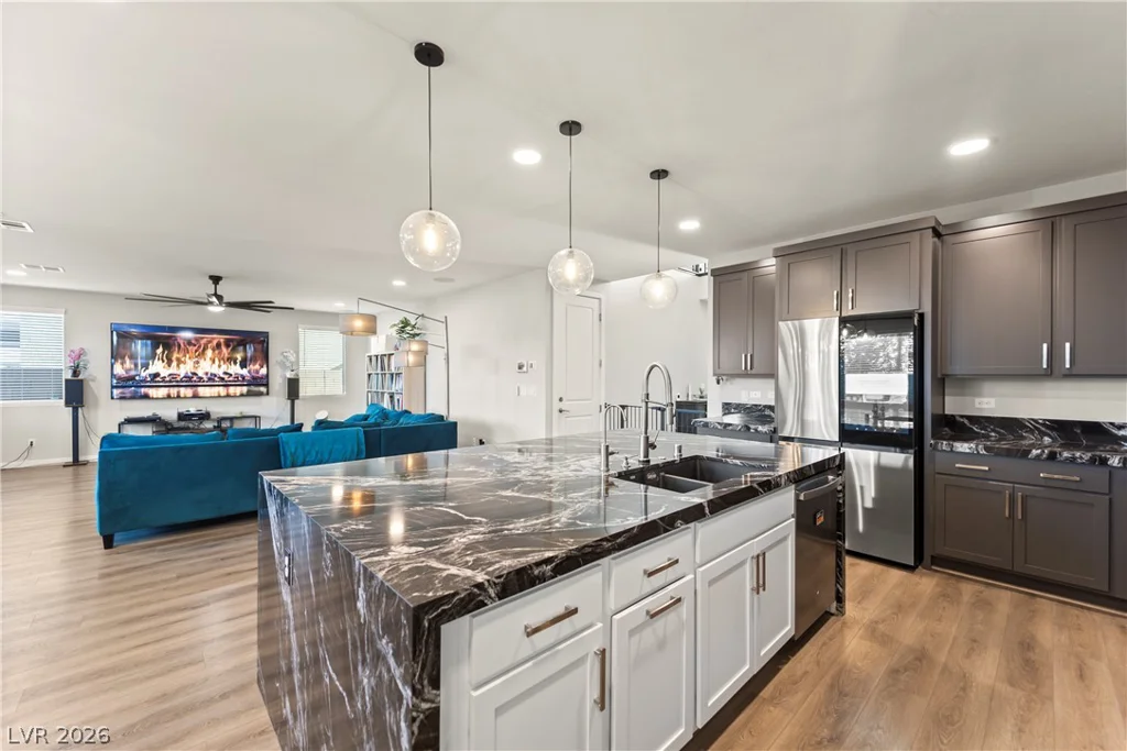 6836 Pacific Robin, North Las Vegas, NV 89084