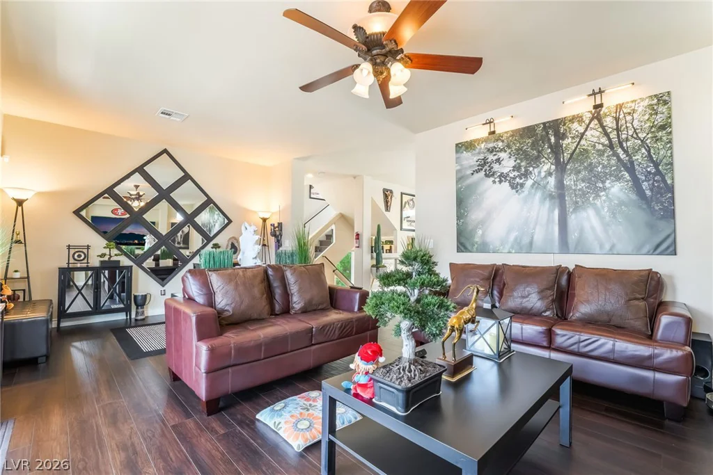 9704 Morgan Creek, Las Vegas, NV 89141