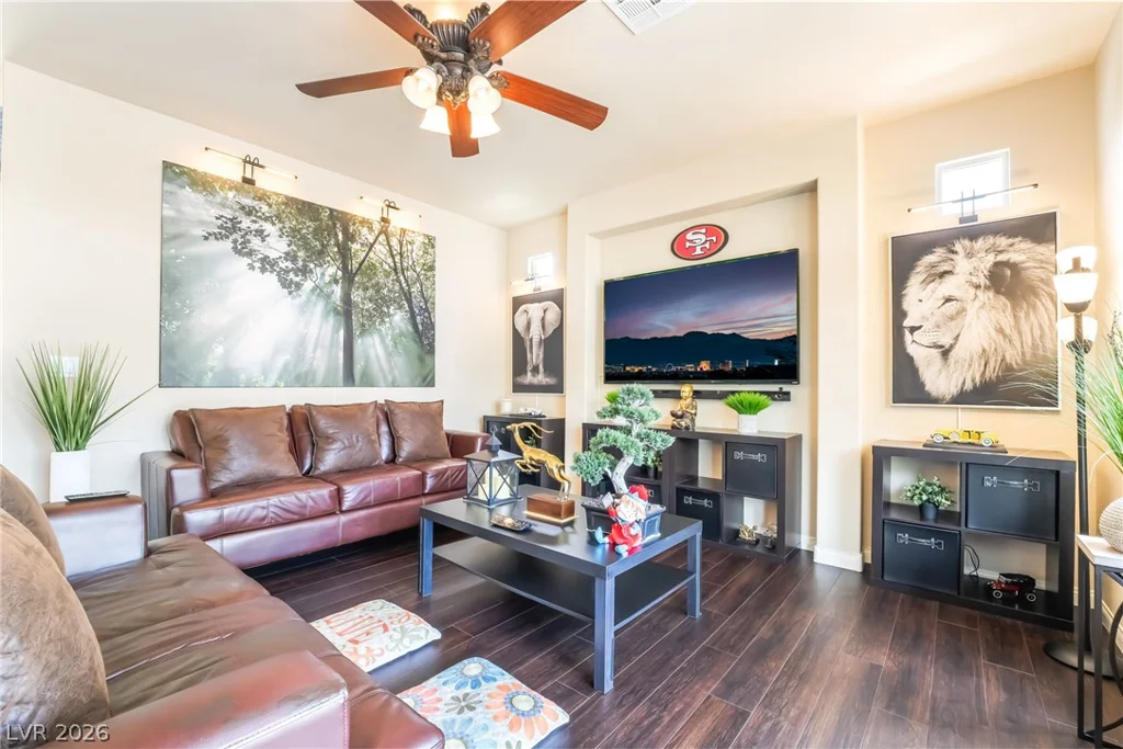 9704 Morgan Creek, Las Vegas, NV 89141