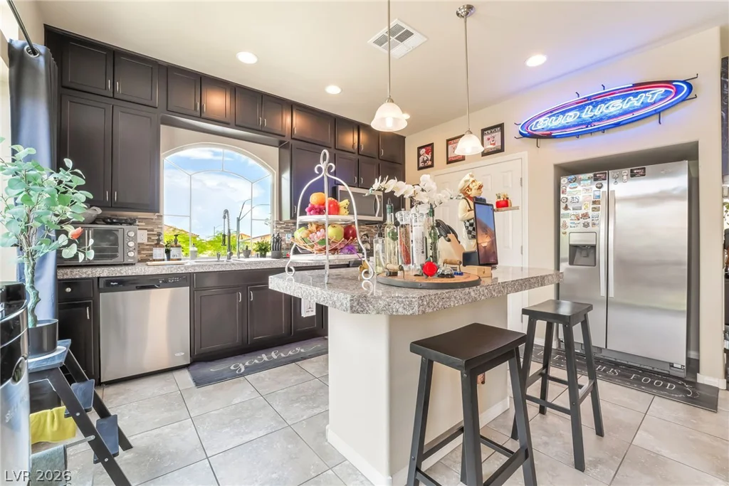 9704 Morgan Creek, Las Vegas, NV 89141