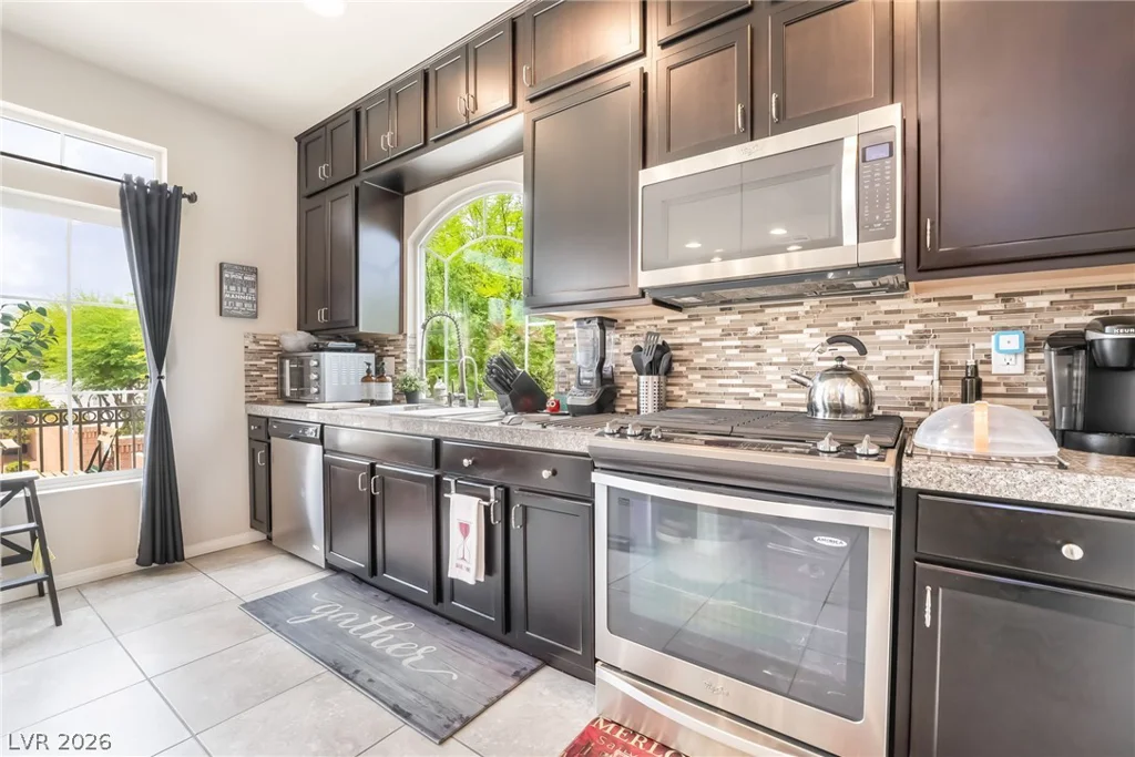 9704 Morgan Creek, Las Vegas, NV 89141