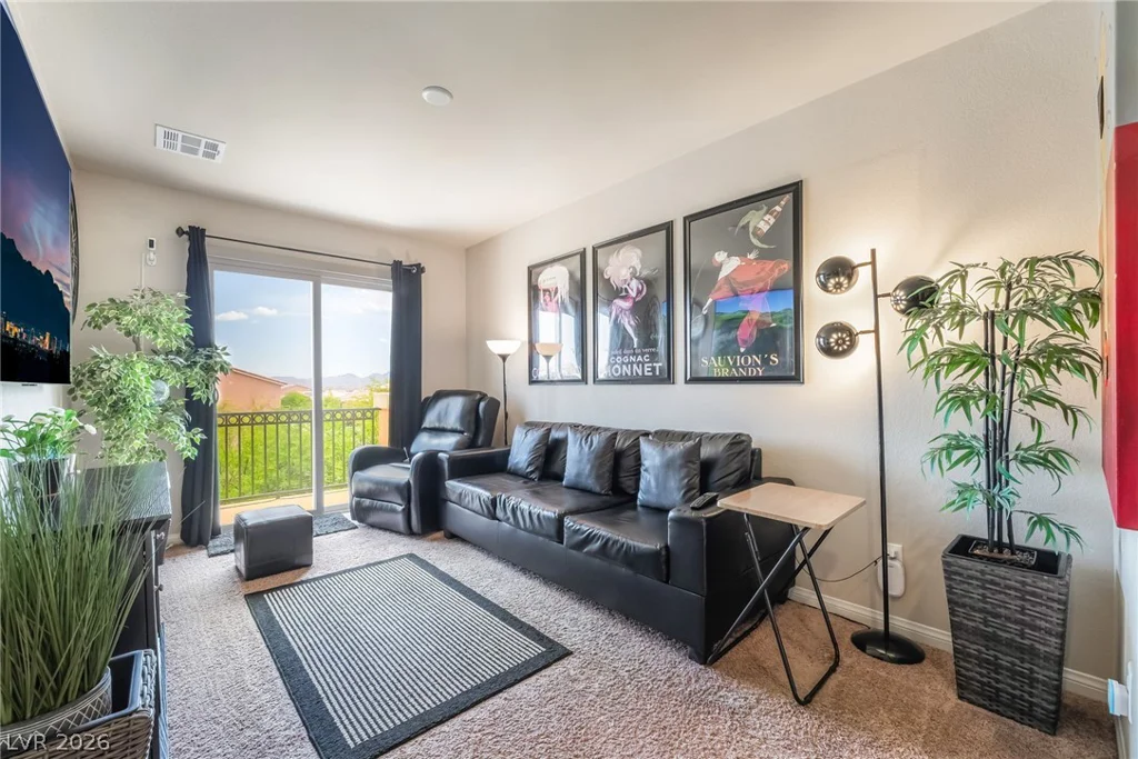 9704 Morgan Creek, Las Vegas, NV 89141