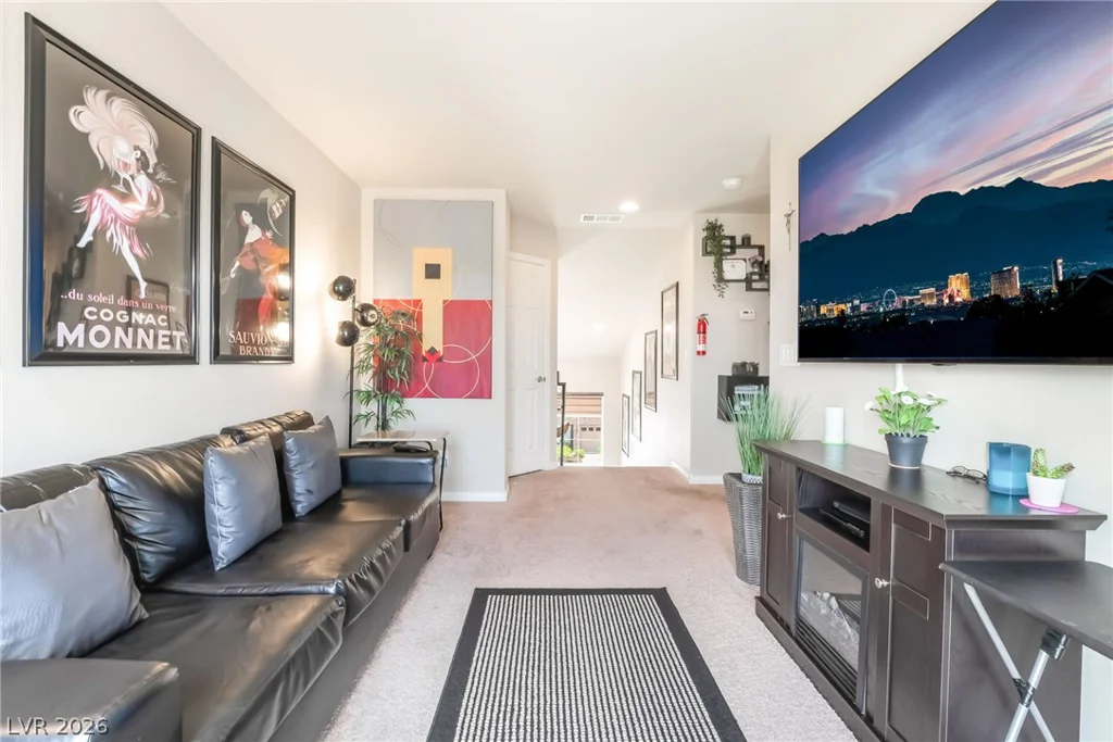 9704 Morgan Creek, Las Vegas, NV 89141