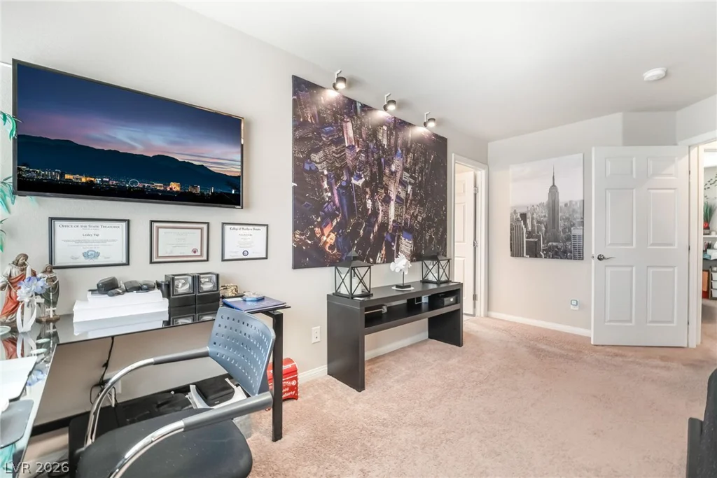 9704 Morgan Creek, Las Vegas, NV 89141