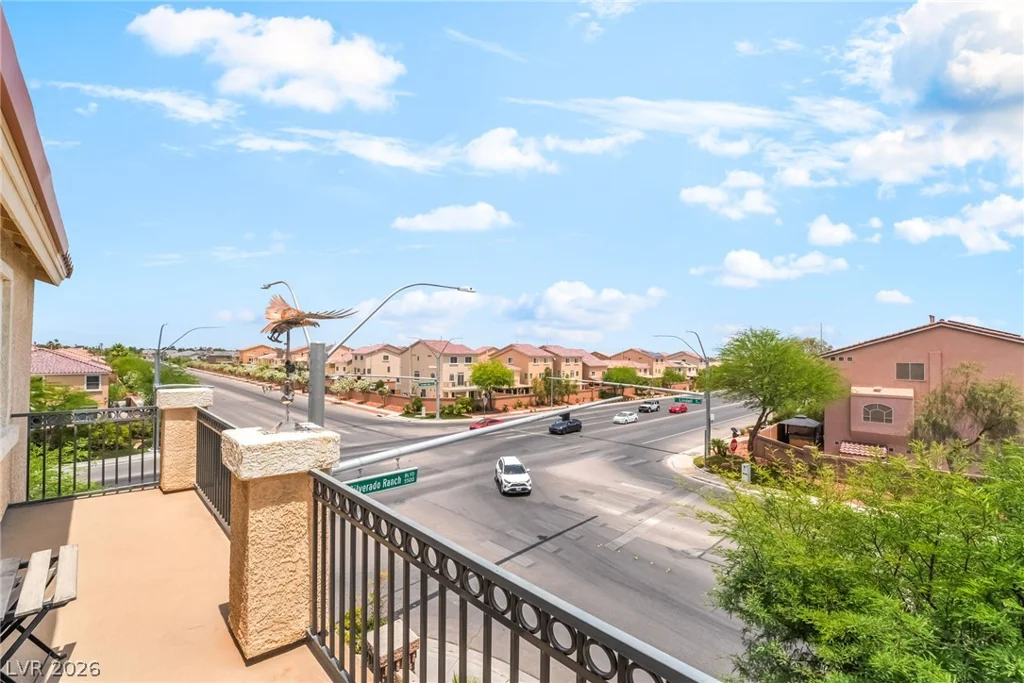 9704 Morgan Creek, Las Vegas, NV 89141