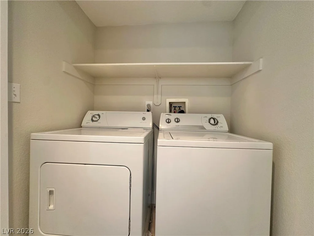 10512 White Heath, Las Vegas, NV 89144