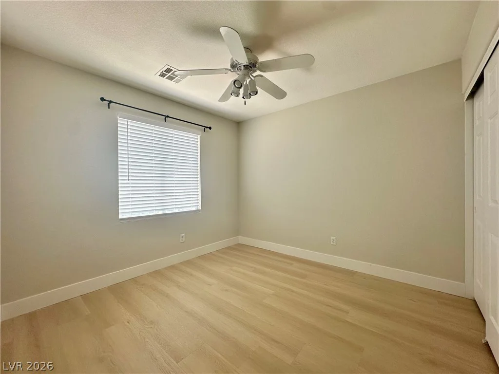 10512 White Heath, Las Vegas, NV 89144