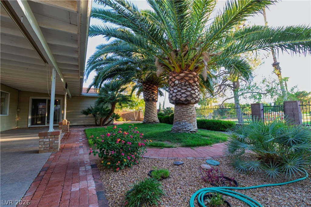 1554 Sandra, Boulder City, NV 89005