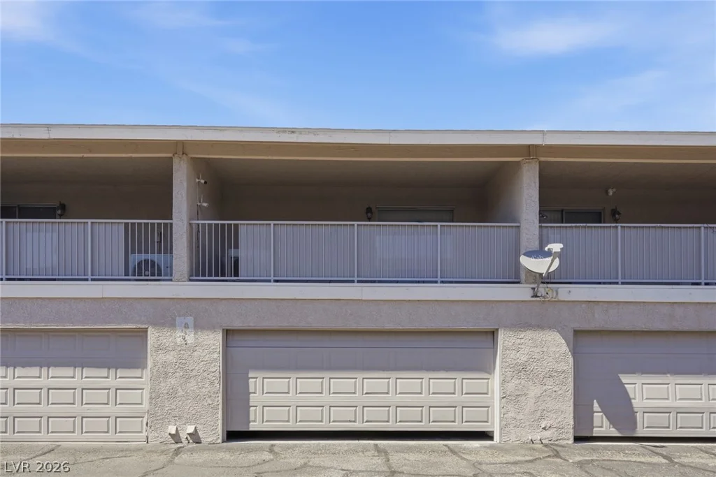 100 Crestline, Las Vegas, NV 89107