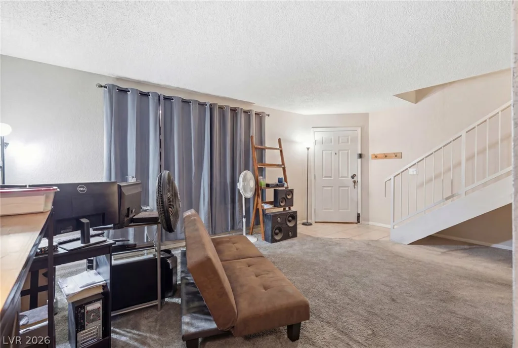 100 Crestline, Las Vegas, NV 89107