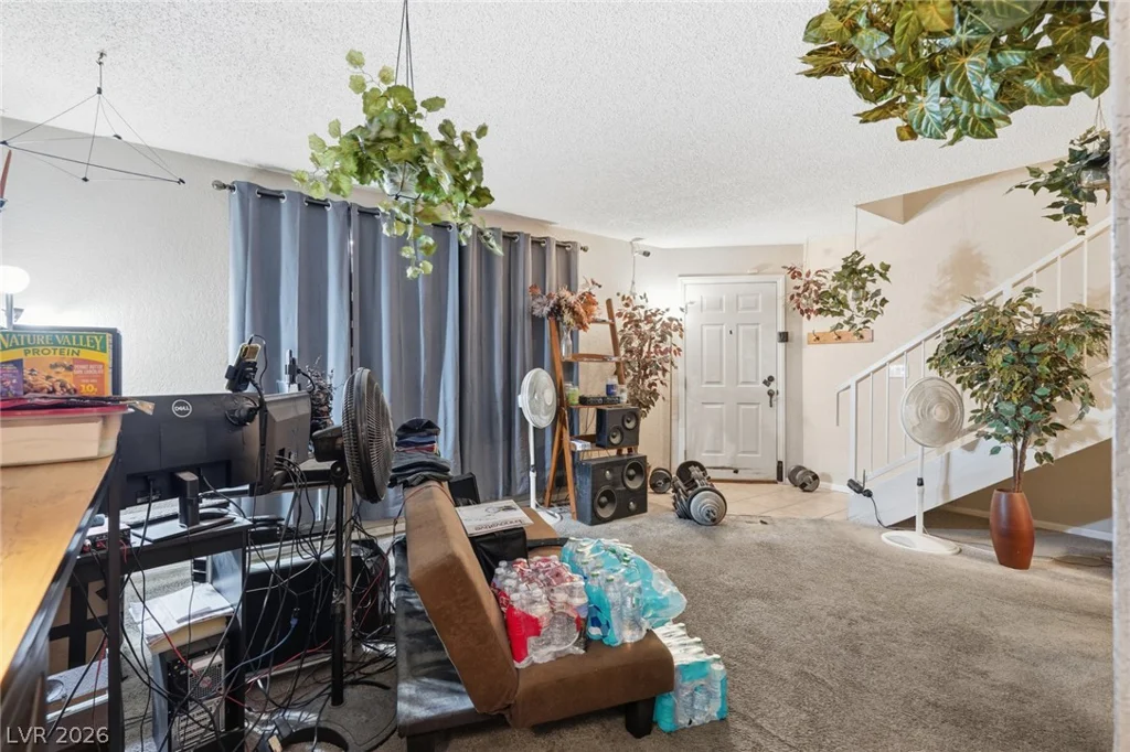 100 Crestline, Las Vegas, NV 89107