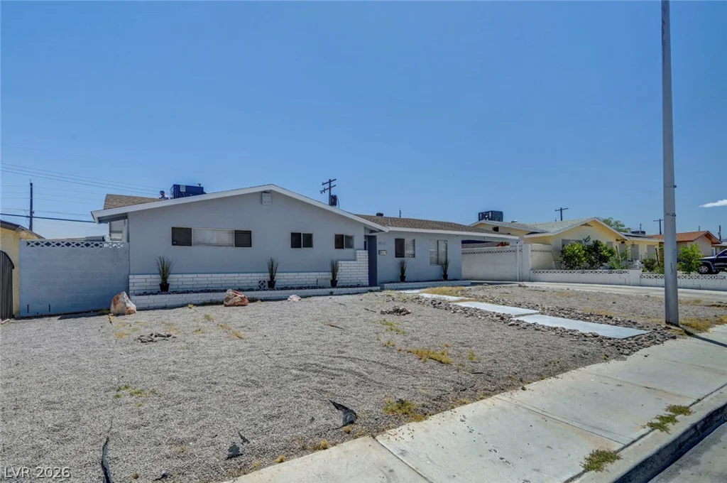 4511 Alpine, Las Vegas, NV 89107