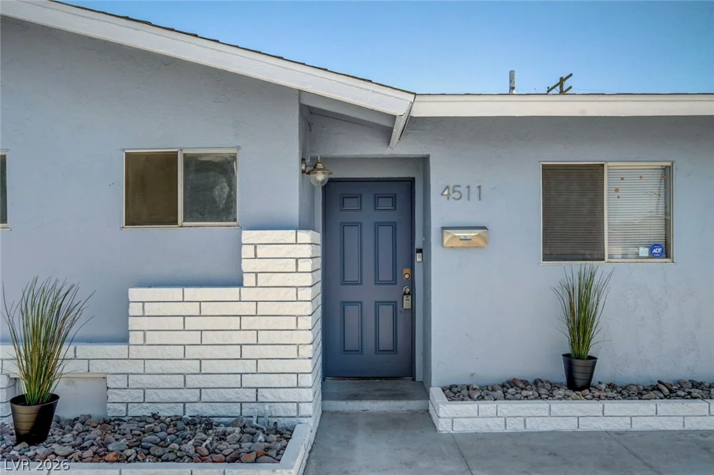 4511 Alpine, Las Vegas, NV 89107