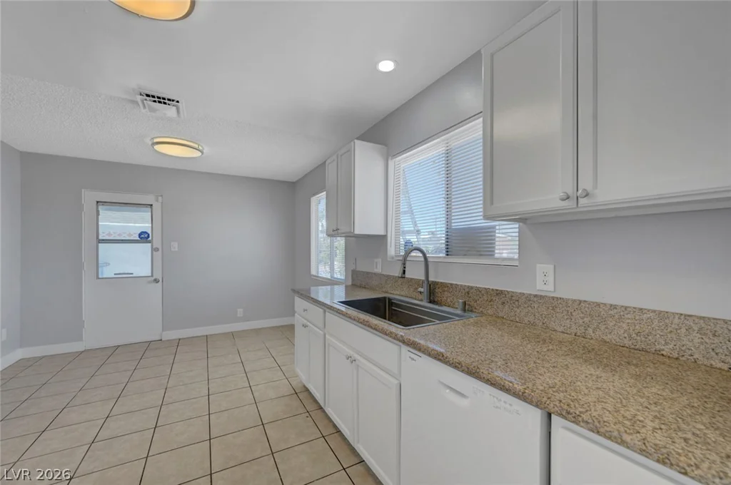 4511 Alpine, Las Vegas, NV 89107