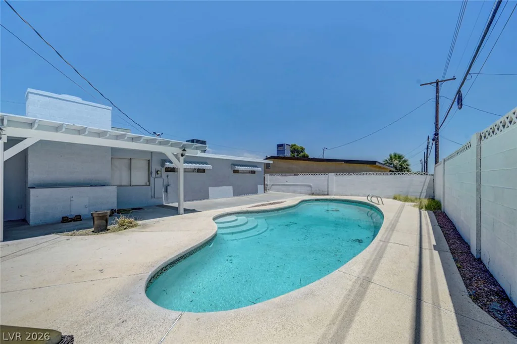 4511 Alpine, Las Vegas, NV 89107