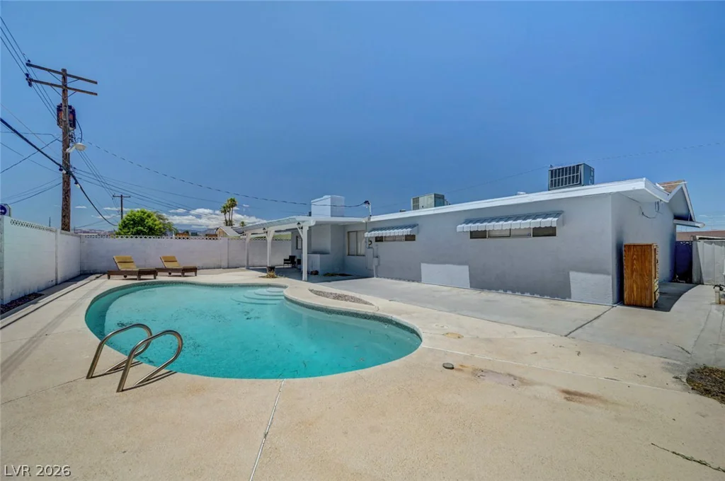 4511 Alpine, Las Vegas, NV 89107