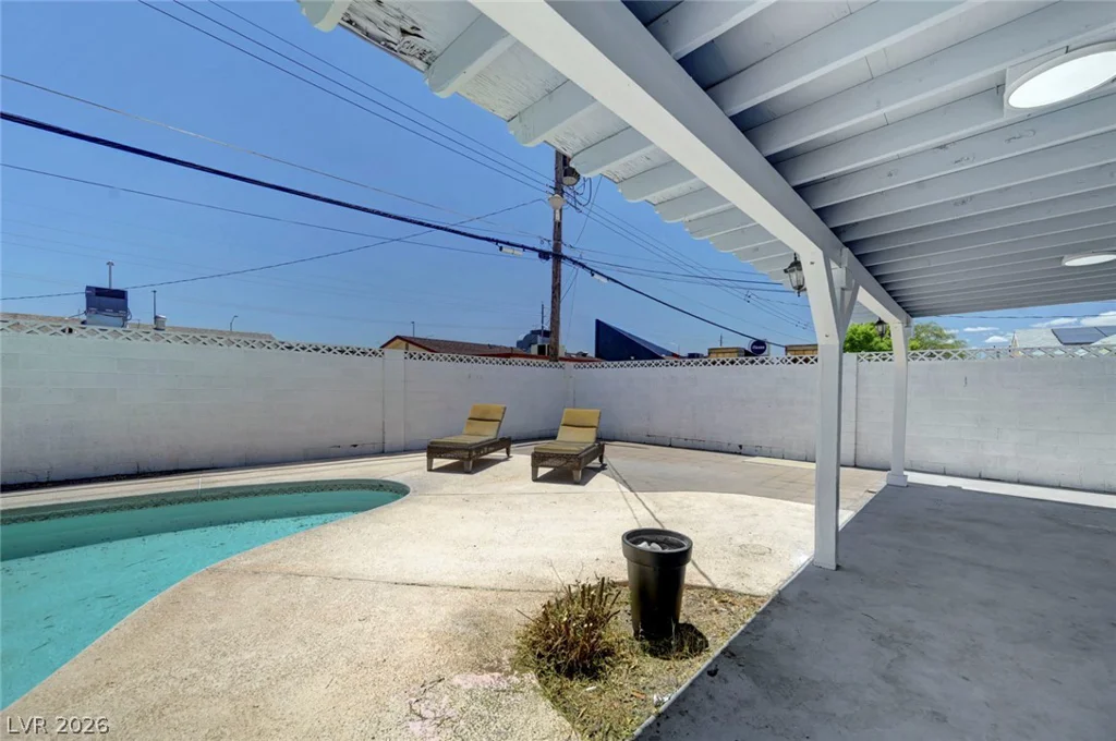 4511 Alpine, Las Vegas, NV 89107