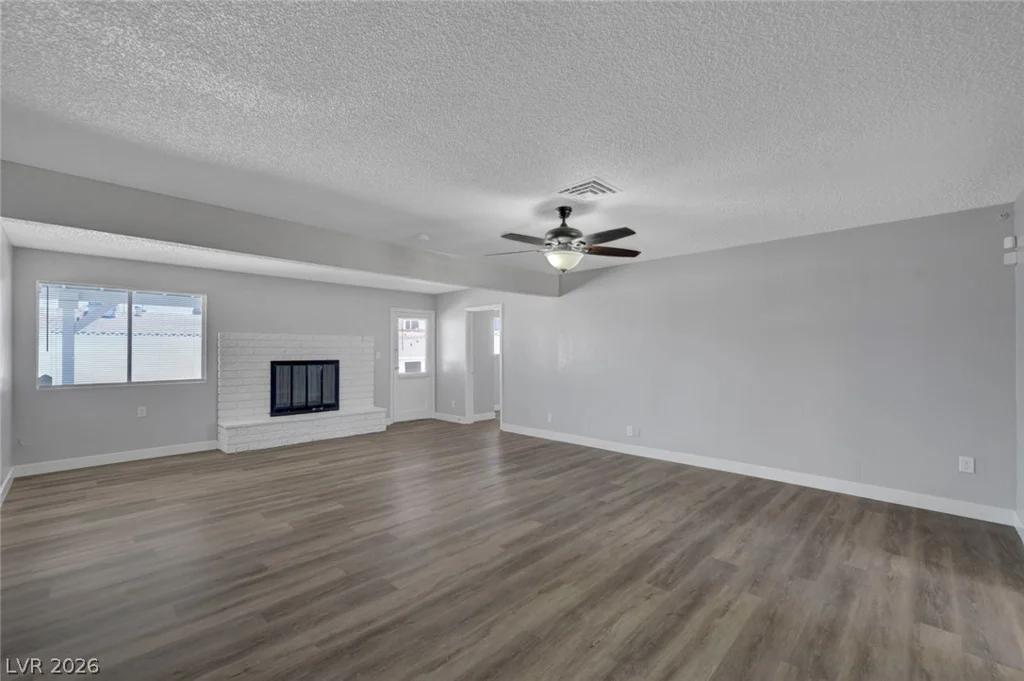 4511 Alpine, Las Vegas, NV 89107