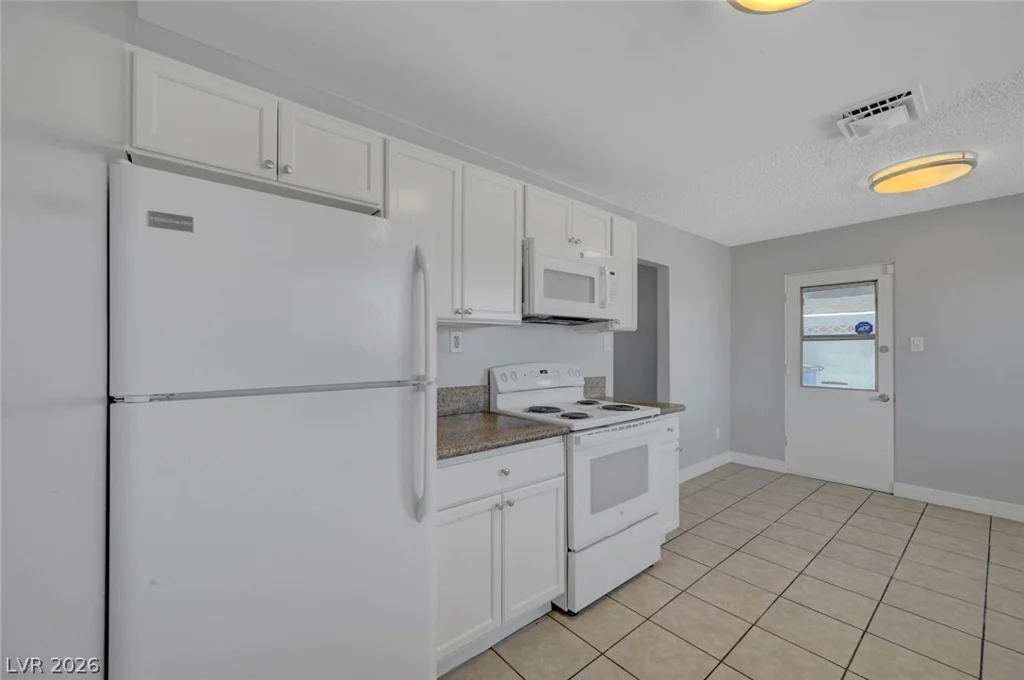 4511 Alpine, Las Vegas, NV 89107