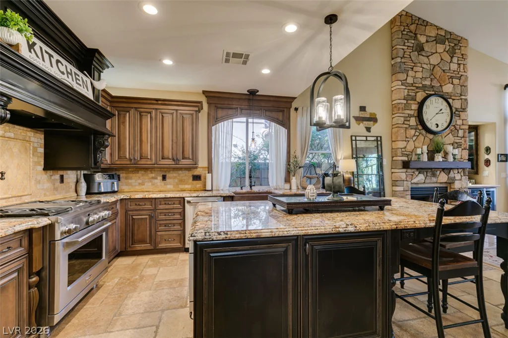2016 Aspen Oak, Las Vegas, NV 89134