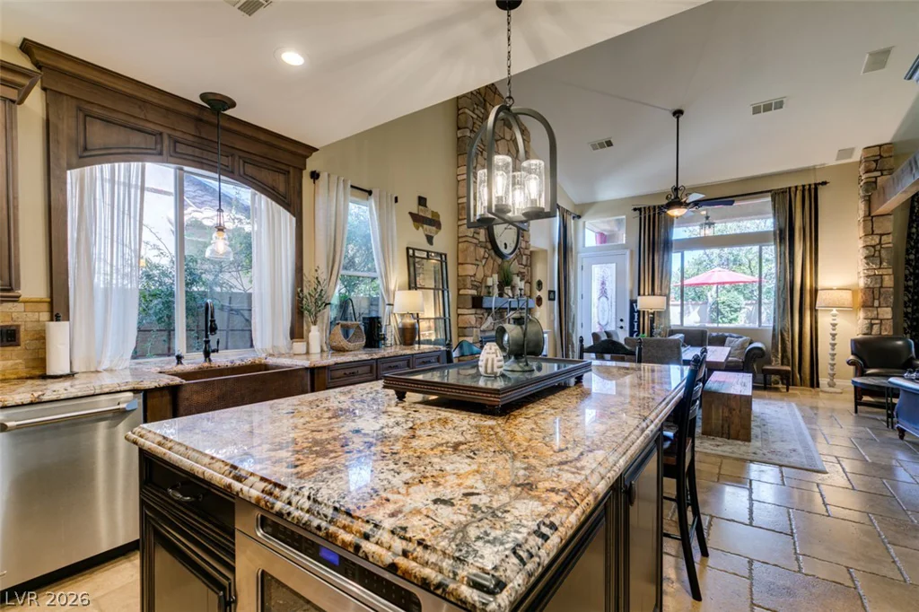 2016 Aspen Oak, Las Vegas, NV 89134