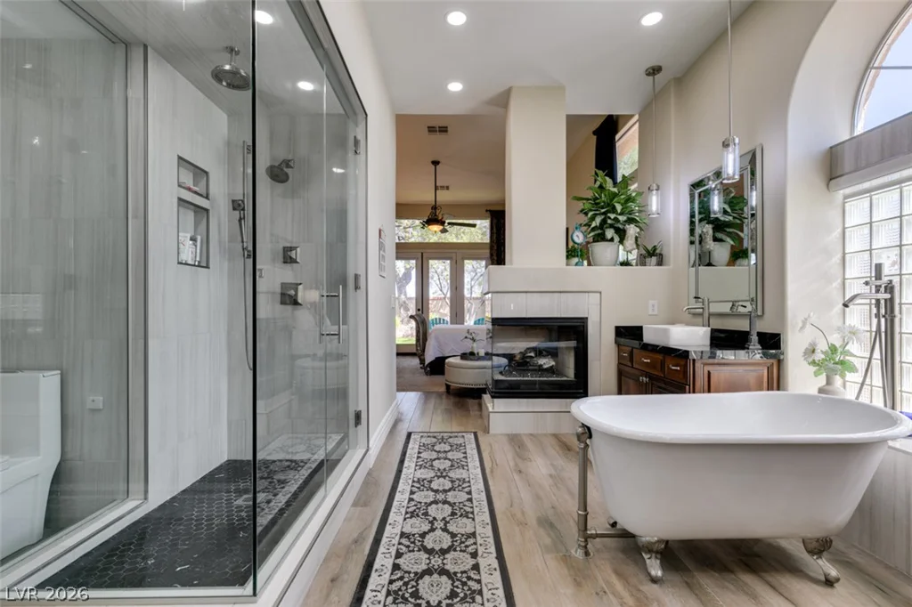 2016 Aspen Oak, Las Vegas, NV 89134