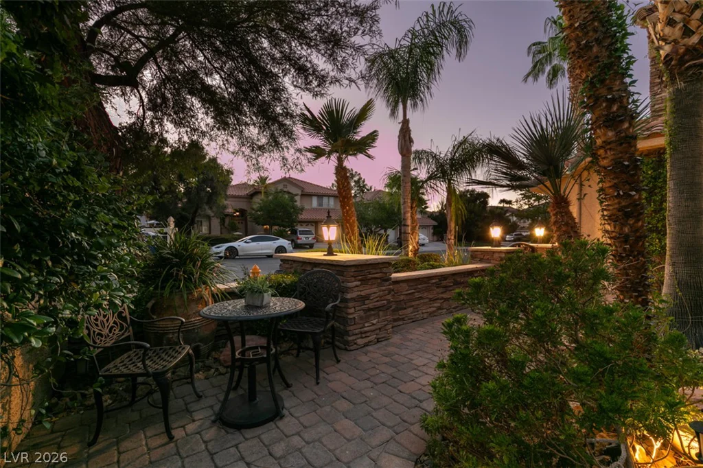 2016 Aspen Oak, Las Vegas, NV 89134