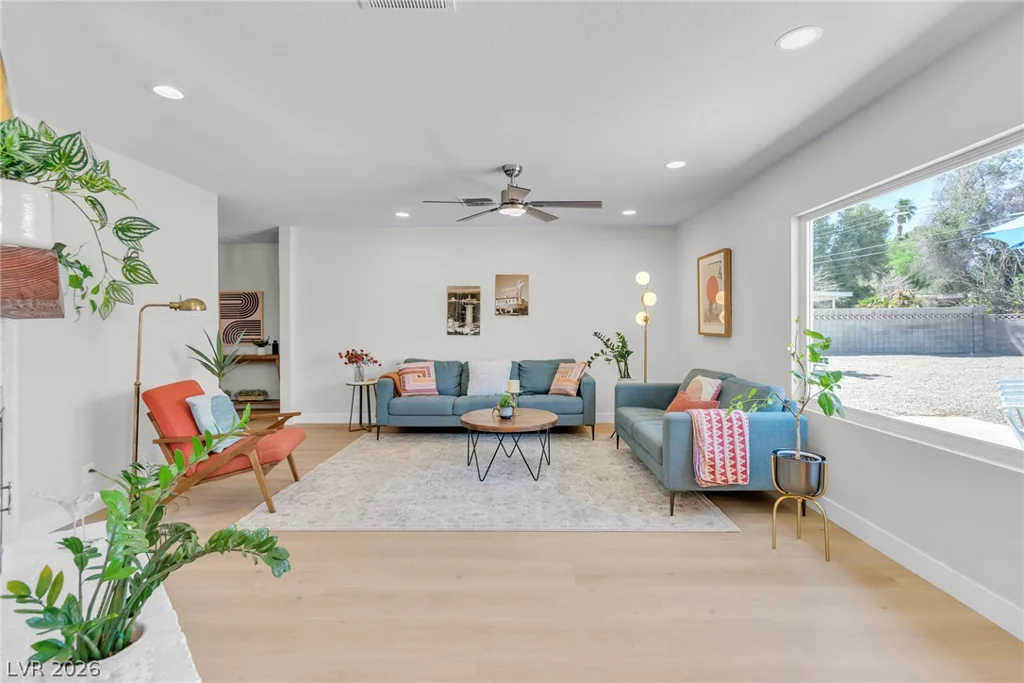 3012 Burton, Las Vegas, NV 89102