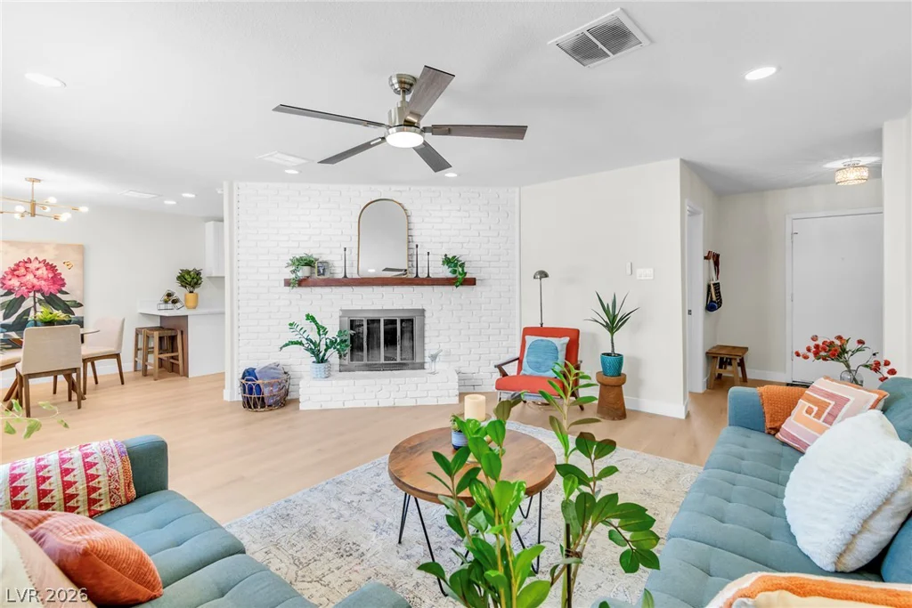 3012 Burton, Las Vegas, NV 89102