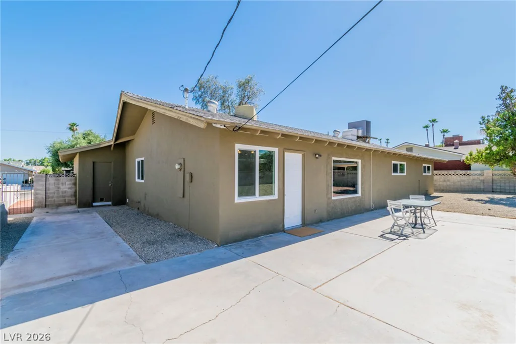 3012 Burton, Las Vegas, NV 89102