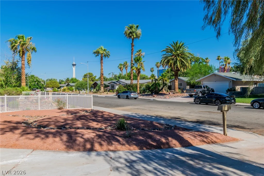 3012 Burton, Las Vegas, NV 89102