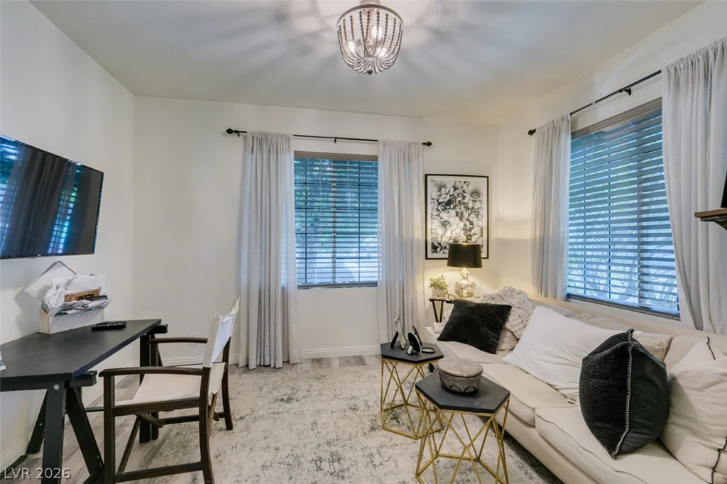 7221 Scenic Desert, Las Vegas, NV 89131