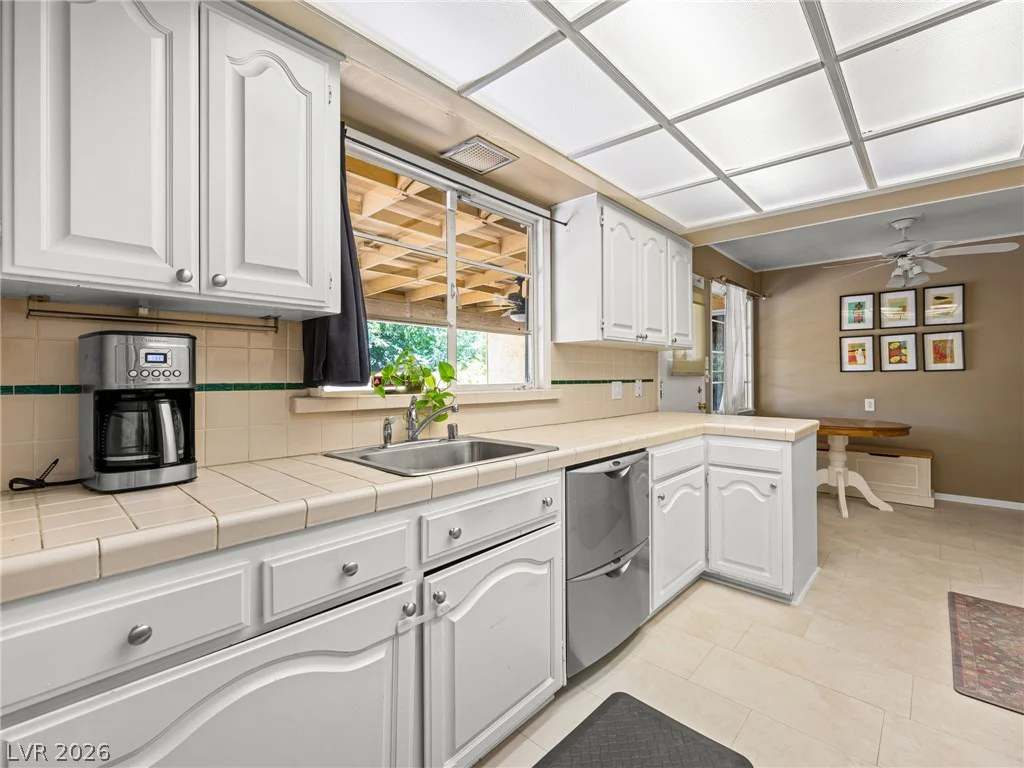 801 Griffith, Las Vegas, NV 89104