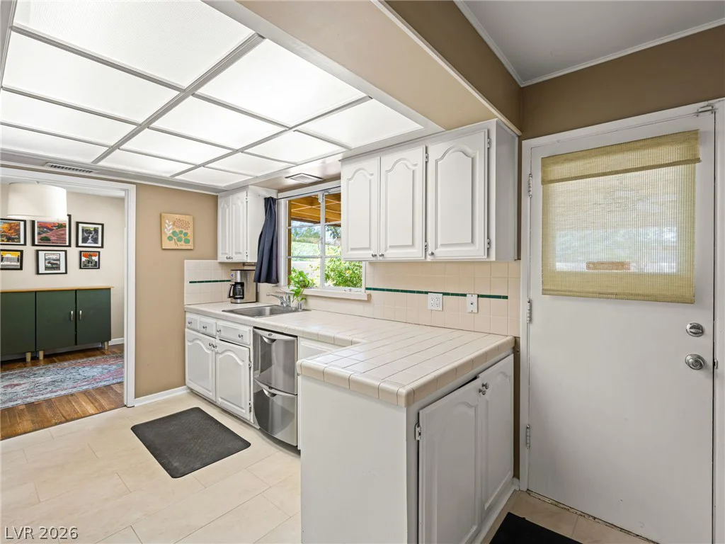 801 Griffith, Las Vegas, NV 89104