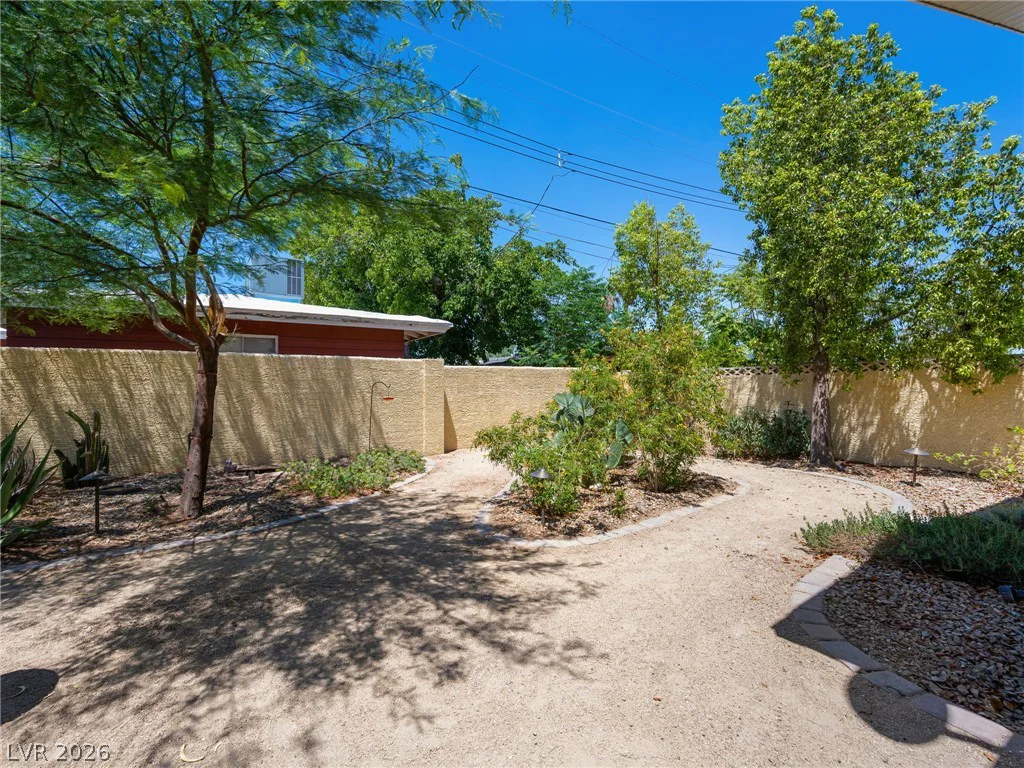 801 Griffith, Las Vegas, NV 89104