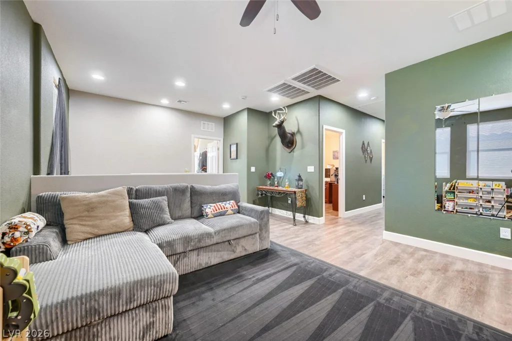 6841 Compass Cove, Las Vegas, NV 89142