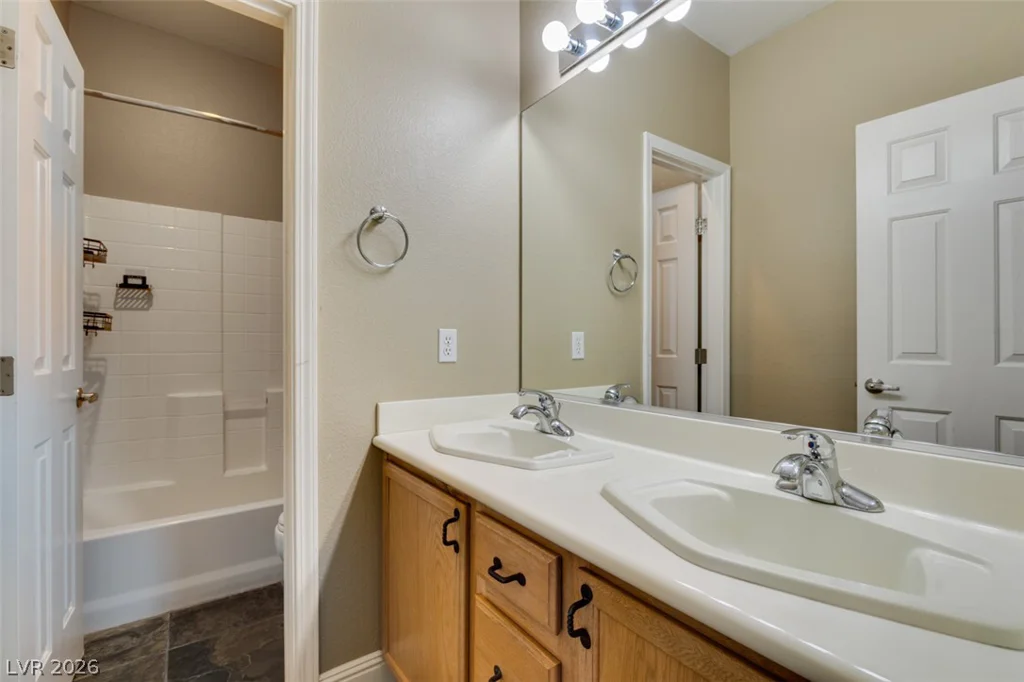 4900 Tindari, Las Vegas, NV 89130